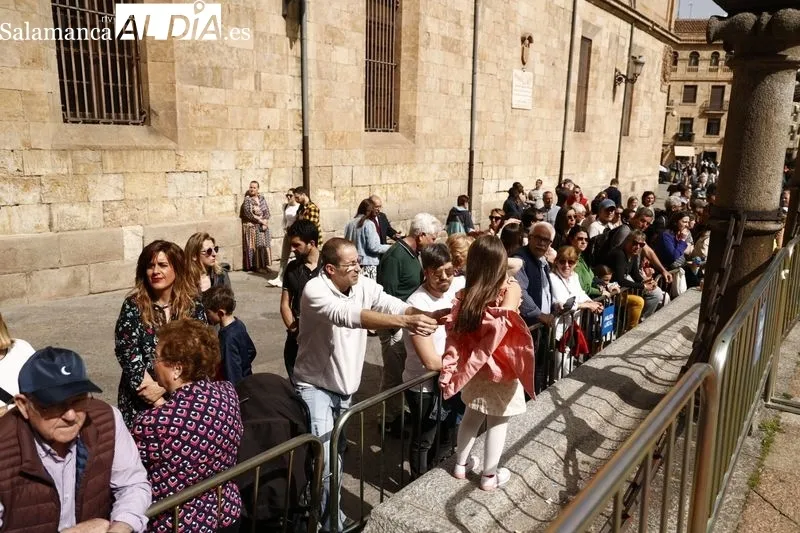 Foto 37 - Multitud de personas en un bonito encuentro para cerrar el Domingo de Resurrecci&oacute;n