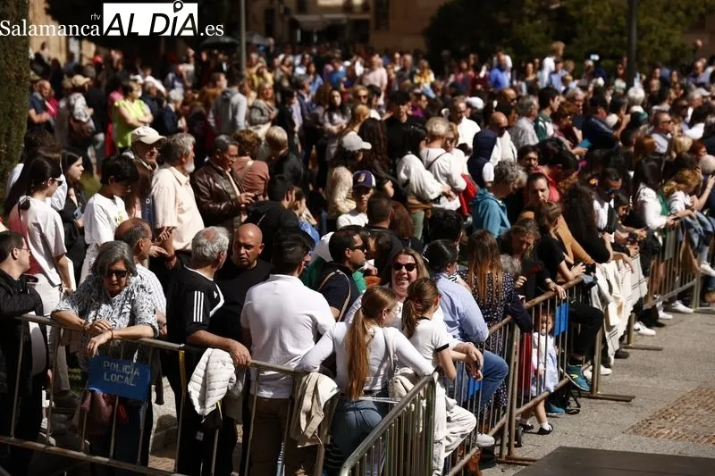 Foto 33 - Multitud de personas en un bonito encuentro para cerrar el Domingo de Resurrecci&oacute;n