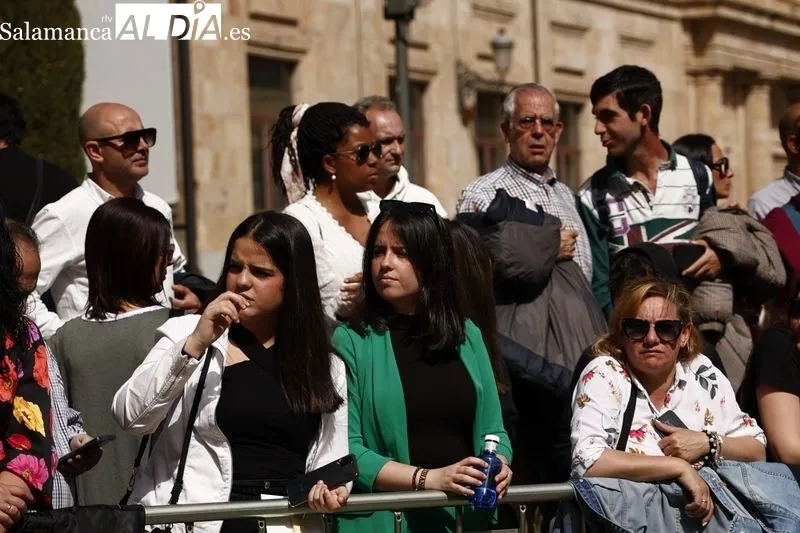Foto 21 - Multitud de personas en un bonito encuentro para cerrar el Domingo de Resurrecci&oacute;n