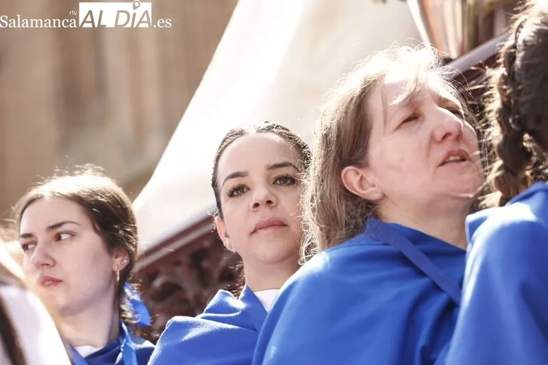 Foto 9 - Emotivo encuentro entre Jes&uacute;s Resucitado y la Se&ntilde;ora de la Alegr&iacute;a y procesi&oacute;n conjunta para por fin a la Semana Santa