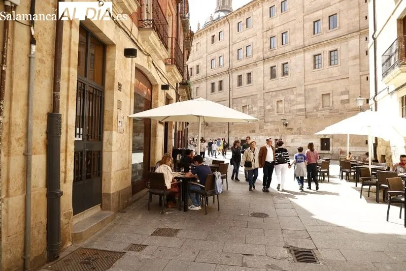 Foto 31 - Buen tiempo y gran ambiente en el centro de Salamanca para despedir la Semana Santa