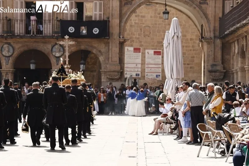 Foto 18 - Buen tiempo y gran ambiente en el centro de Salamanca para despedir la Semana Santa