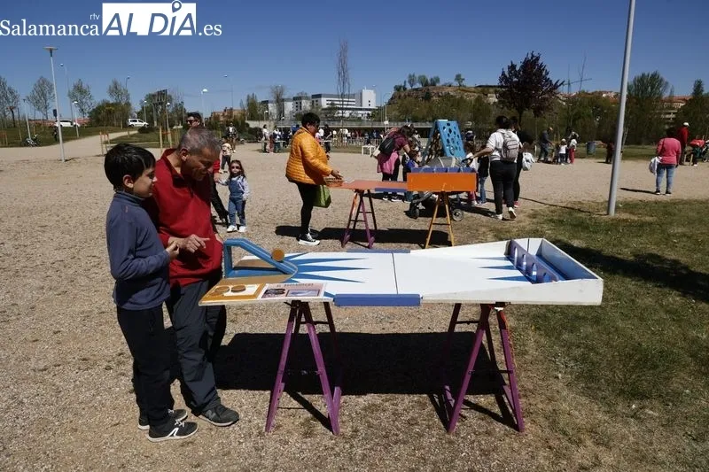 Juegos y actuaciones en el Parque Elio Antonio de Nebrija. Fotos: David Sañudo