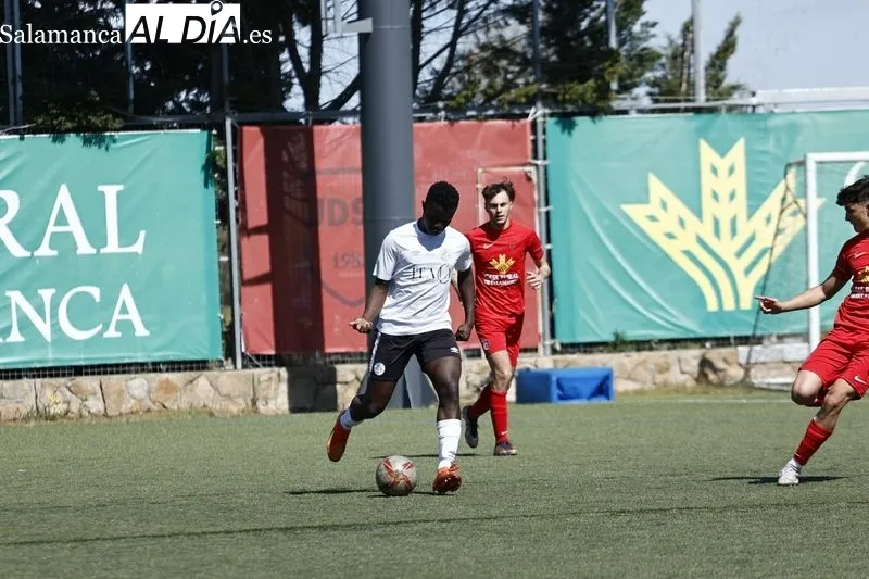Galería de imágenes del derbi en el San Casto / Fotos: David Sañudo