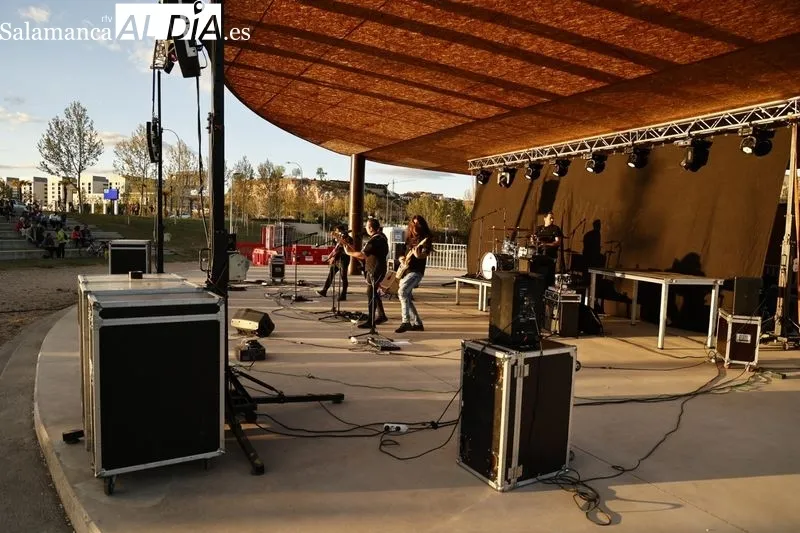 Concierto de Efecto Retroactivo en el Parque Elio Antonio de Nebrija. Fotos: David Sañudo