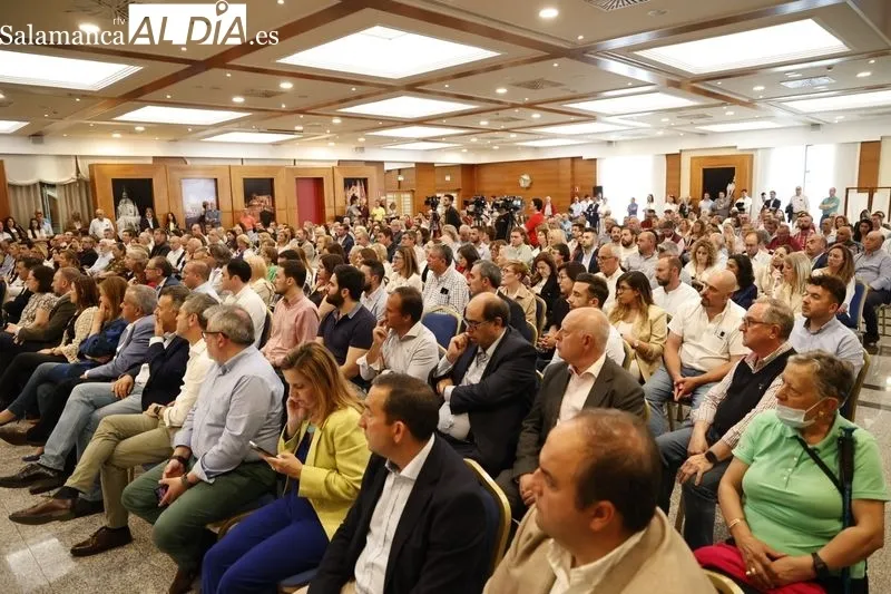 Foto 12 - Cuca Gamarra clausura junto a Ma&ntilde;ueco y a Carbayo la Convenci&oacute;n de candidatos del PP de Salamanca