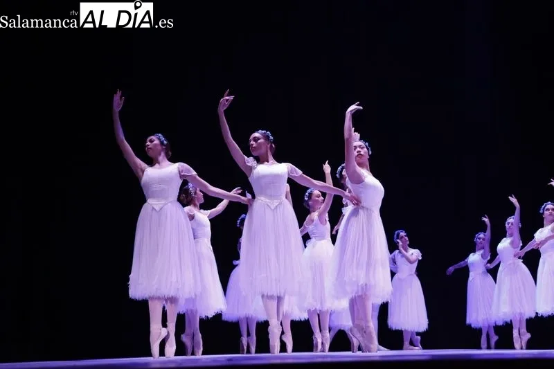 Foto 9 - Un espect&aacute;culo de danza muy solidario a favor de los damnificados por los terremotos de Turqu&iacute;a