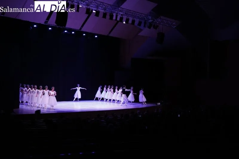 Foto 4 - Un espect&aacute;culo de danza muy solidario a favor de los damnificados por los terremotos de Turqu&iacute;a