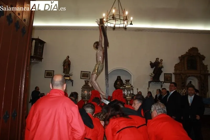 El Santo Cristo del Humilladero y Nuestra Señora de las Lágrimas protagonizaban el Martes Santo en Peñaranda