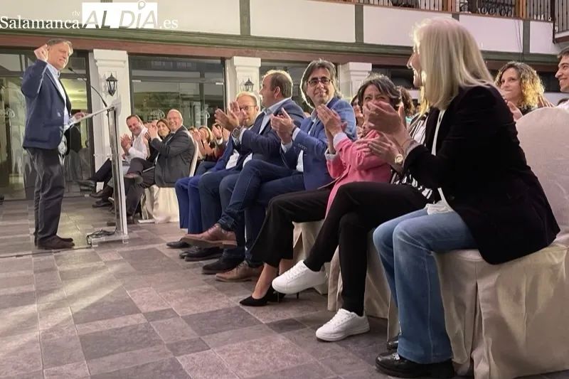 Foto 5 - El PP, con Carbayo y Tellado al frente, arropan a los candidatos a las alcald&iacute;as de las cabeceras de la provincia