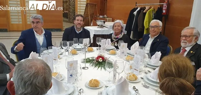 Velada en la que el Rotary Club Plaza Mayor ha premiado a Mayalde