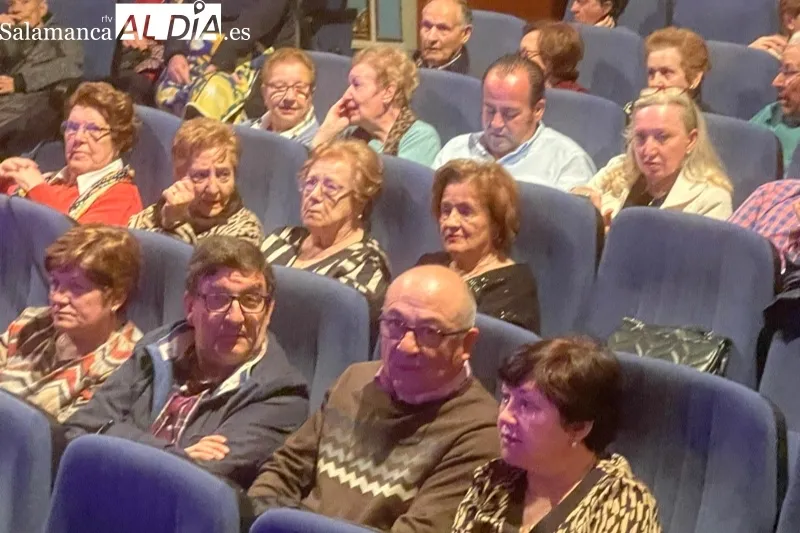 El Teatro Calderón acogía el pronunciamiento del Pregón de la Semana Santa 2023 en Peñaranda