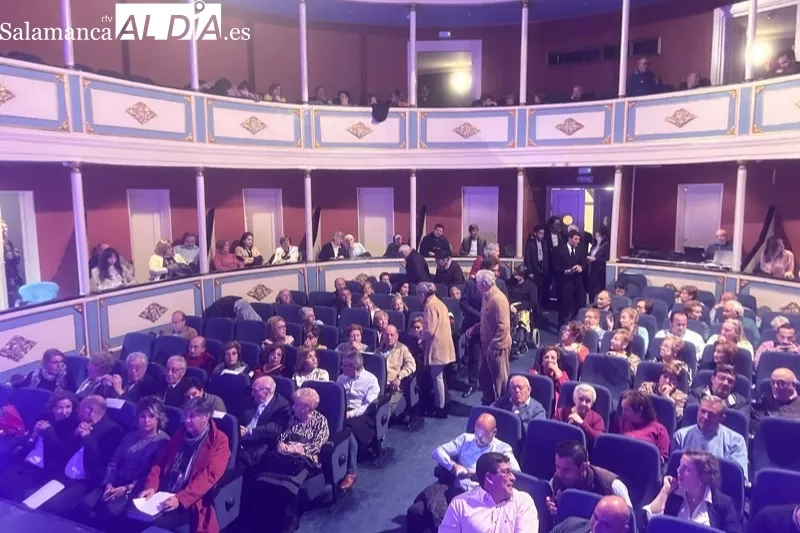 El Teatro Calderón acogía el pronunciamiento del Pregón de la Semana Santa 2023 en Peñaranda