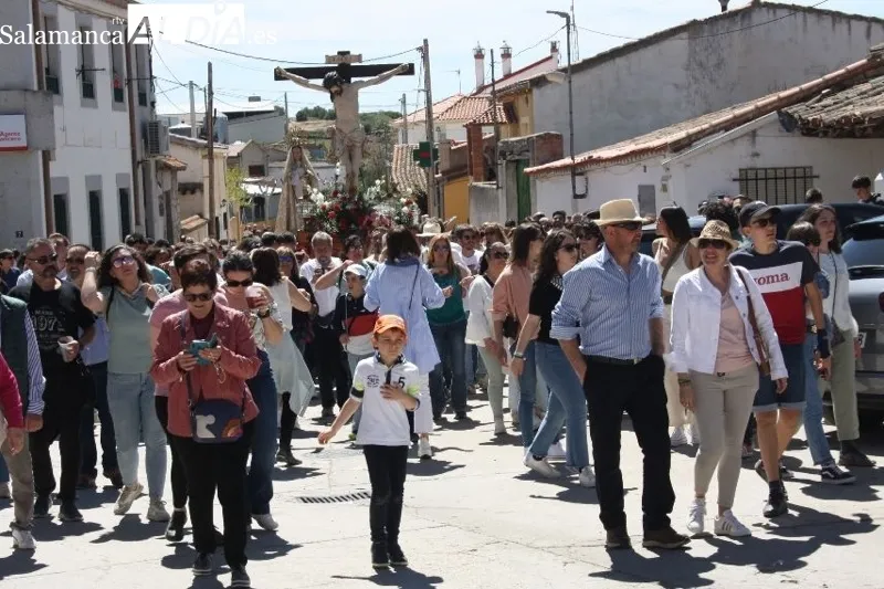 Foto 9 - Primaveral y esperada: As&iacute; se ha vivido la hist&oacute;rica romer&iacute;a de los Quintos de Alaraz este lunes de aguas 