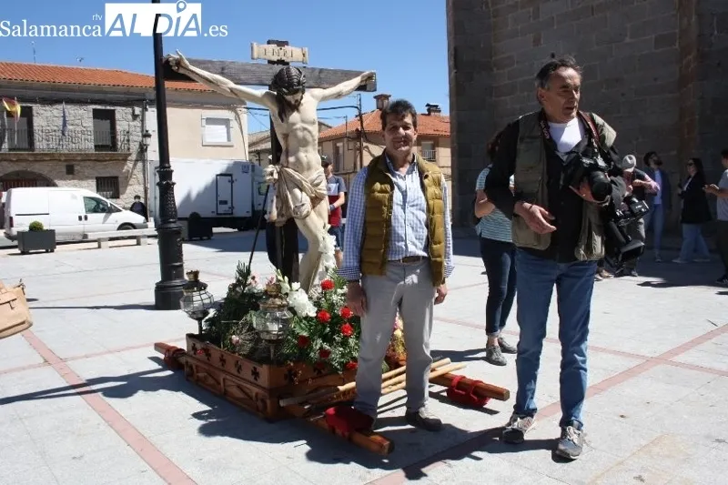 Foto 4 - Primaveral y esperada: As&iacute; se ha vivido la hist&oacute;rica romer&iacute;a de los Quintos de Alaraz este lunes de aguas 
