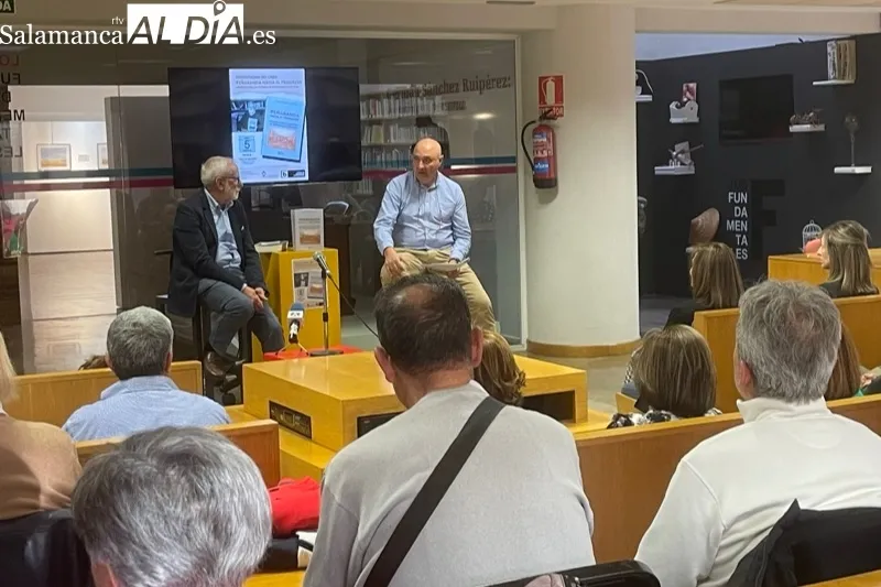 Fernando Ullán presentaba en la Biblioteca su último libro ‘Peñaranda hacia el progreso. Apuntes para la historia de Peñaranda (1890-1950)’