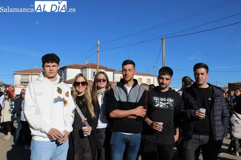 Foto 15 - Navales celebra un a&ntilde;o m&aacute;s su tradici&oacute;n del Cabildo&nbsp;