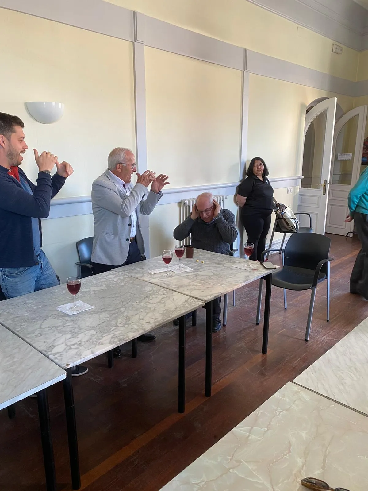 Foto 2 - El hist&oacute;rico juego de Las Mecas cumple con la tradici&oacute;n de cada Viernes Santo 