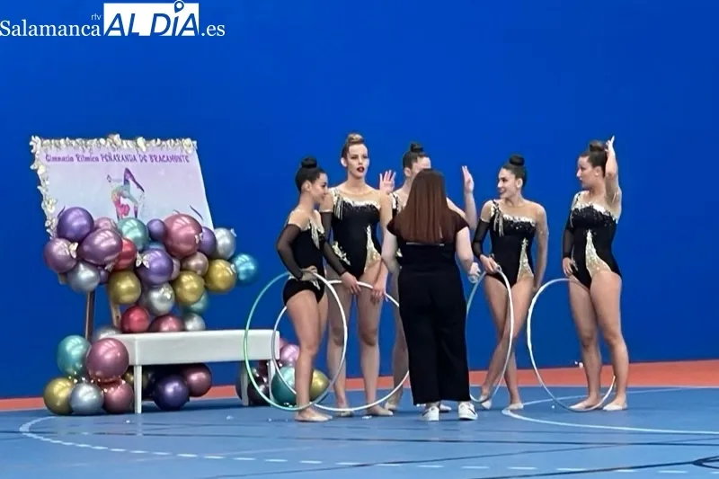 El pabellón acogía la exhibición de la Escuela municipal de Gimnasia Rítmica  