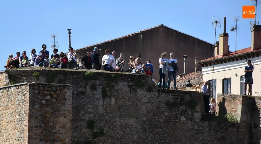 Foto 6 - Calurosa ma&ntilde;ana de Charrada con protagonismo local, incluido de ni&ntilde;os y j&oacute;venes