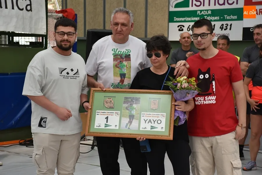 Foto 6 - La Media Marat&oacute;n homenajea a los dos miembros de la organizaci&oacute;n fallecidos en los &uacute;ltimos a&ntilde;os