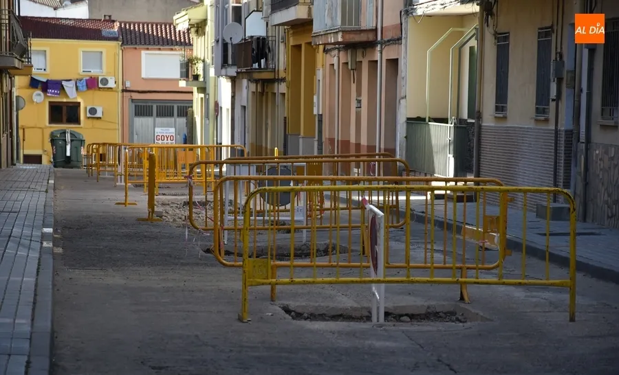 Foto 3 - Reabierta al tr&aacute;fico la calle Cardenal Mindszenty