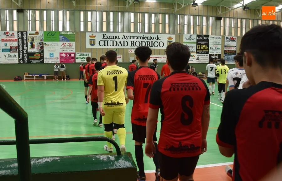 Foto 2 - Se despide de la cantera del III Columnas la generaci&oacute;n que campeon&oacute; en infantiles