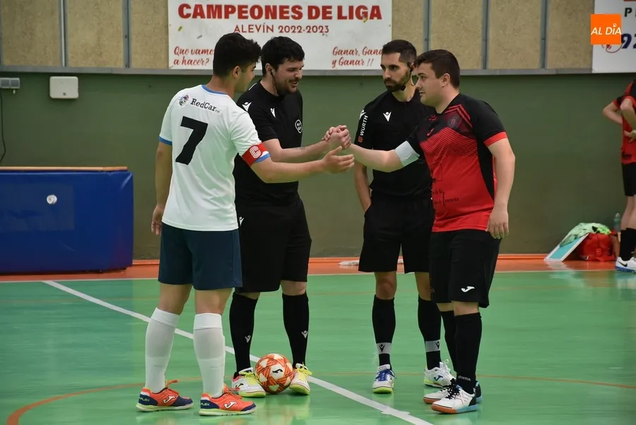 Foto 11 - Se despide de la cantera del III Columnas la generaci&oacute;n que campeon&oacute; en infantiles
