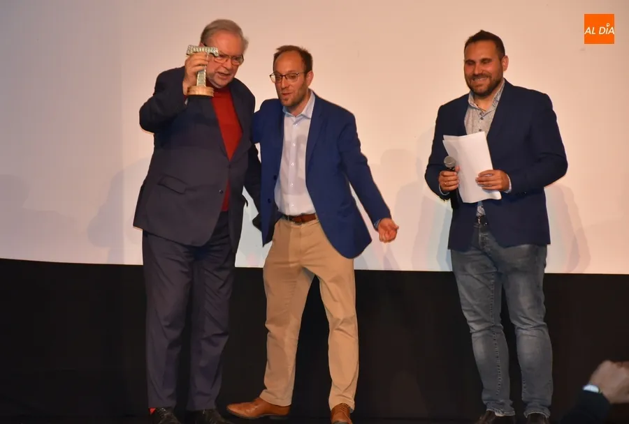 Foto 6 - El FICEE y Ciudad Rodrigo reciben al ilustre cineasta polaco Krzysztof Zanussi