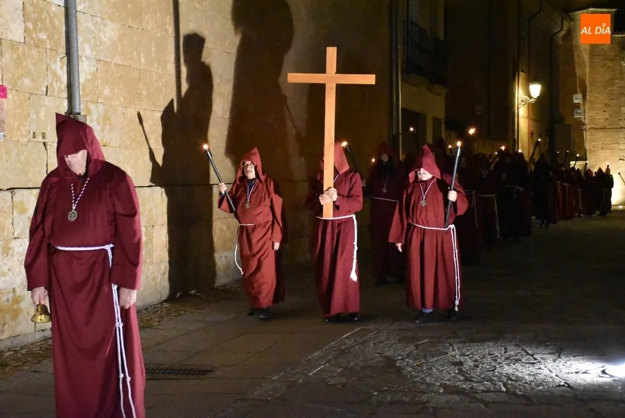 Foto 7 - Las Cinco Llagas de Cristo regresan a la noche del Martes estrenando su recorrido ampliado