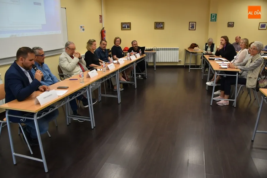 Foto 7 - Zanussi encabeza la 2&ordf; edici&oacute;n de la &lsquo;Mesa de Ciudad Rodrigo&rsquo; del FICEE