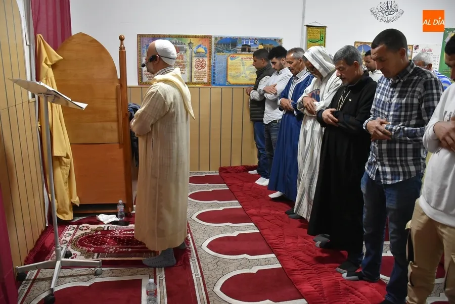 Foto 9 - La Mezquita de la Paz vive la &lsquo;Noche del Destino&rsquo;, la m&aacute;s importante del a&ntilde;o para la religi&oacute;n musulmana