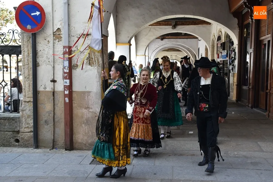 Foto 11 - Carlos Garc&iacute;a Medina es doblemente premiado en una tarde de confraternidad con el Carnaval Hurdano