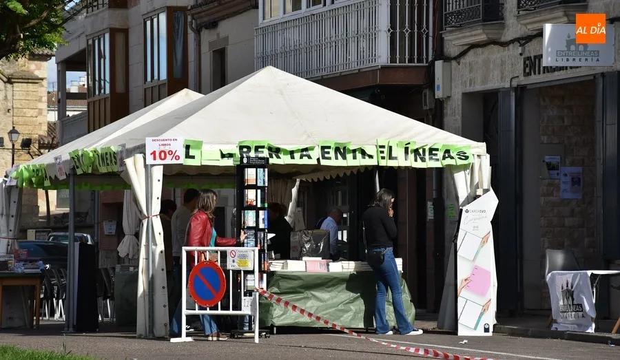 Foto 2 - Concluye la Feria del Libro dando una &uacute;ltima &lsquo;Vuelta al Mundo en 80 d&iacute;as&rsquo;