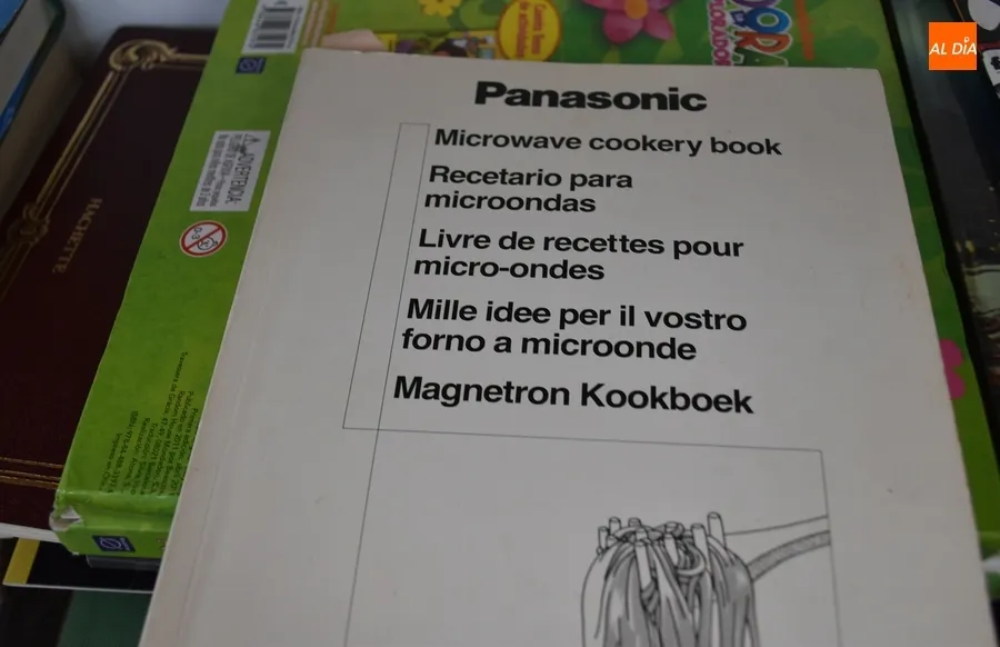 Foto 10 - Del Quijote a Spiderman en la pluriling&uuml;e Bibliocaseta de Ciudad Rodrigo