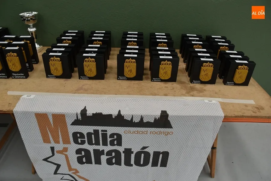 Foto 5 - Tarde de recogida de dorsales para la gran cita de este domingo