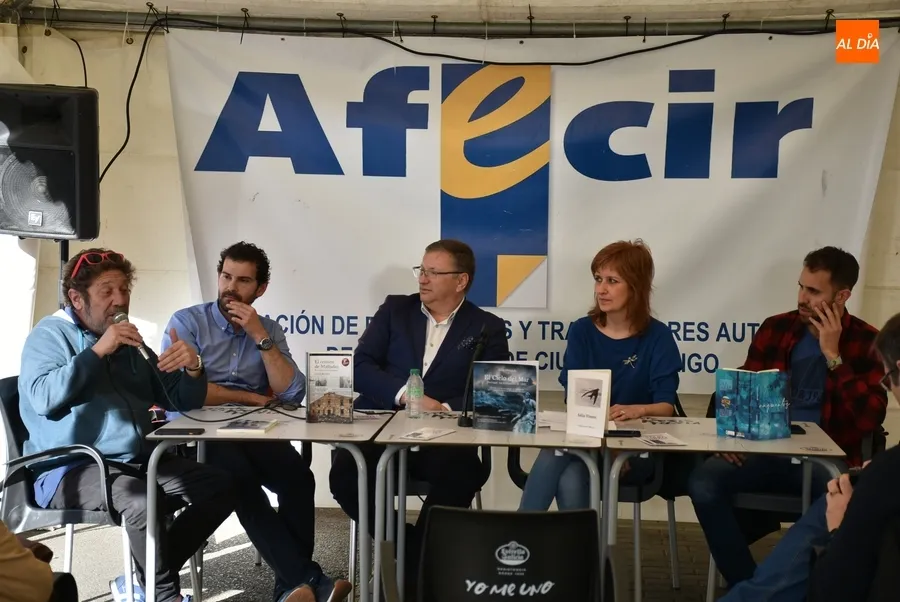 Foto 8 - Concluye la Feria del Libro dando una &uacute;ltima &lsquo;Vuelta al Mundo en 80 d&iacute;as&rsquo;