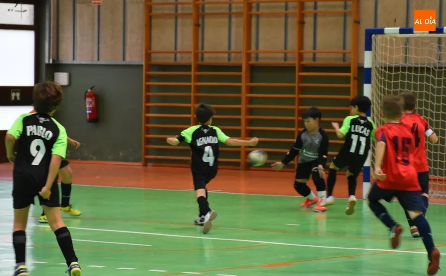 Foto 9 - El Benjam&iacute;n A del III Columnas se corona Campe&oacute;n de Liga