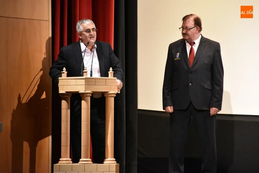 Foto 2 - El FICEE brinda un homenaje sorpresa a M&iacute;chel &ldquo;por una vida entregada al Teatro&rdquo;
