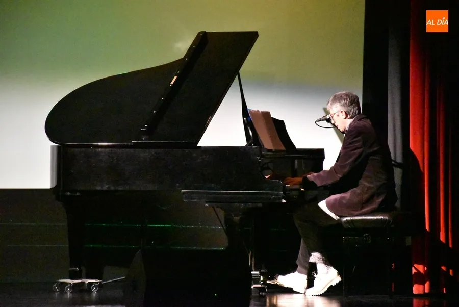 Foto 9 - Tres trabajos resultan multipremiados, junto a Joaqu&iacute;n Fuentes, en el FICEE 2023