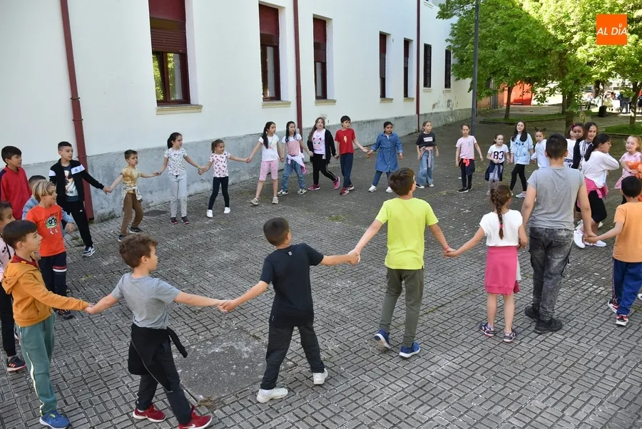 Foto 3 - El Colegio San Francisco se suma al D&iacute;a de la Educaci&oacute;n F&iacute;sica en la calle