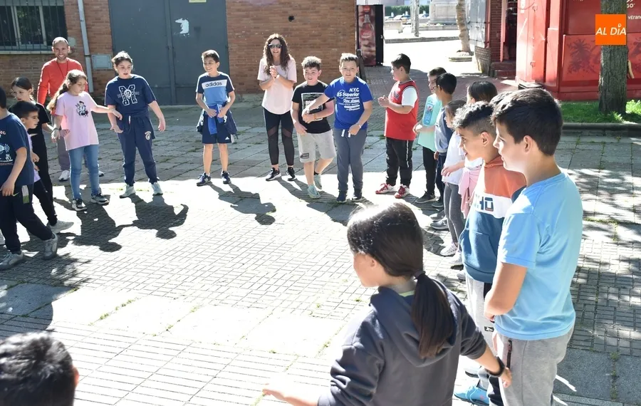 Foto 7 - El Colegio San Francisco se suma al D&iacute;a de la Educaci&oacute;n F&iacute;sica en la calle