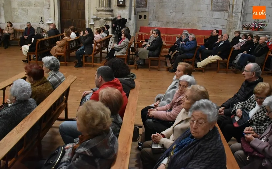 Foto 5 - La Coral D&aacute;maso Ledesma ofrece en San Agust&iacute;n su habitual concierto de Semana Santa