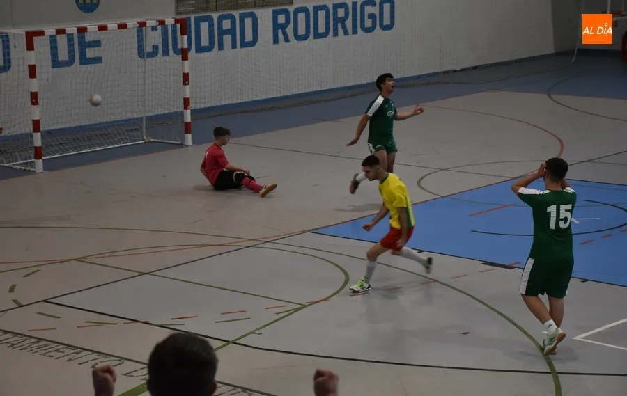 Foto 5 - #M | 21-23 ABR | Fuentes de O&ntilde;oro cae por la m&iacute;nima en la final Juvenil del Torneo de Primavera