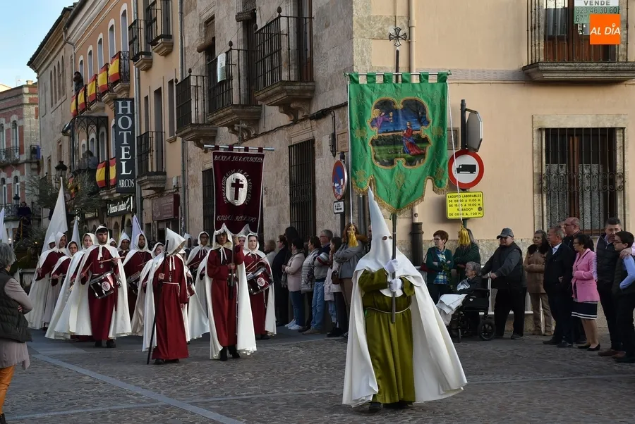 Foto 3 - La Cofrad&iacute;a de la Oraci&oacute;n del Huerto procesiona con la vitola de su 140&ordm; aniversario