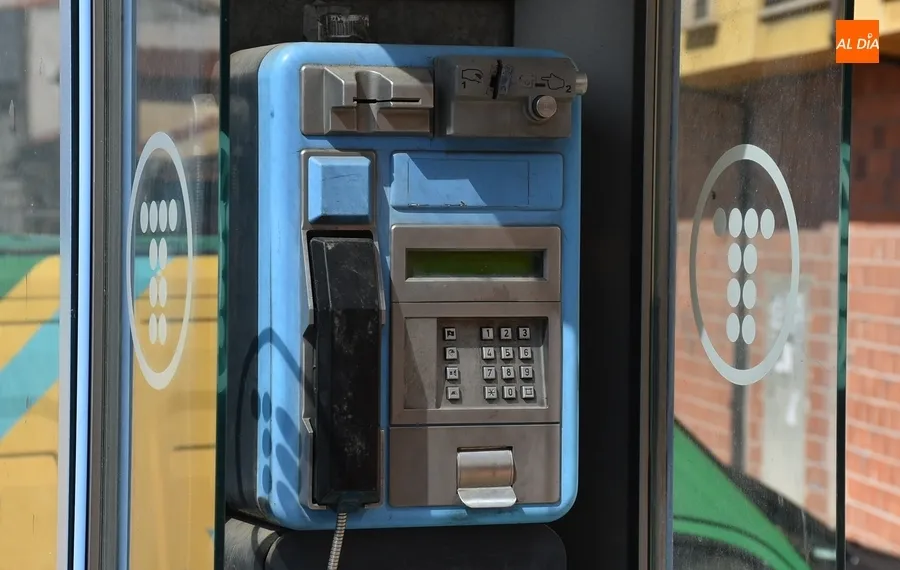 Foto 5 - Ciudad Rodrigo dice adi&oacute;s a las emblem&aacute;ticas cabinas de Telef&oacute;nica