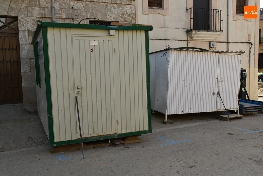 Foto 9 - Indignaci&oacute;n entre los vecinos de la calle Puerta de Santiago al quedarse su v&iacute;a finalmente sin arreglar