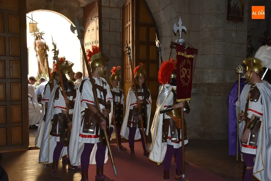 Foto 11 - Jos&eacute; Luis Retana cierra por 1&ordf; vez la Semana Santa Mirobrigense