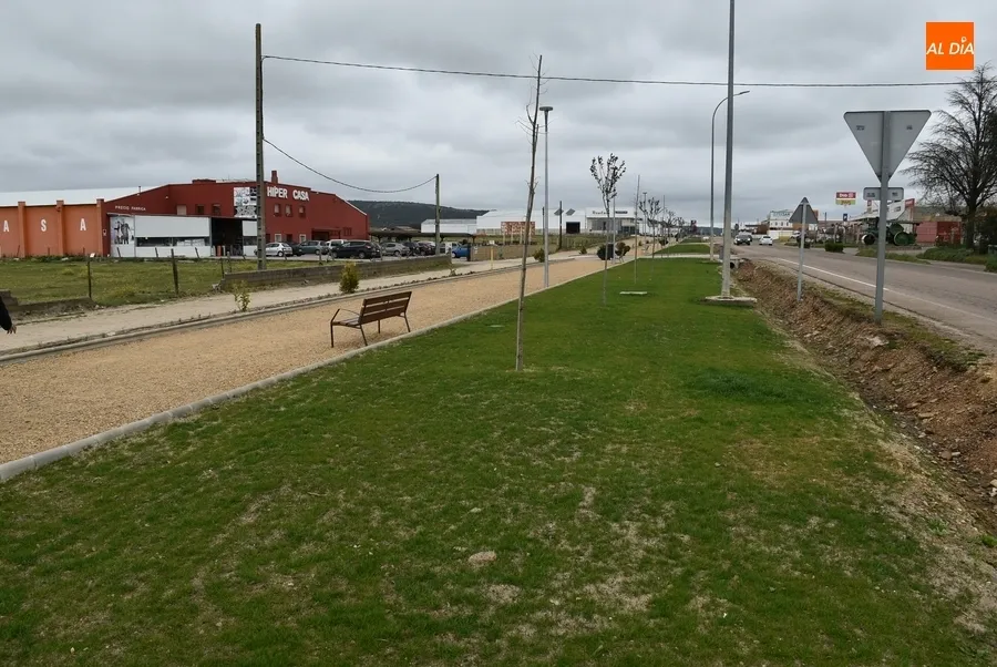 Foto 9 - Inaugurado el Paseo de la Constituci&oacute;n