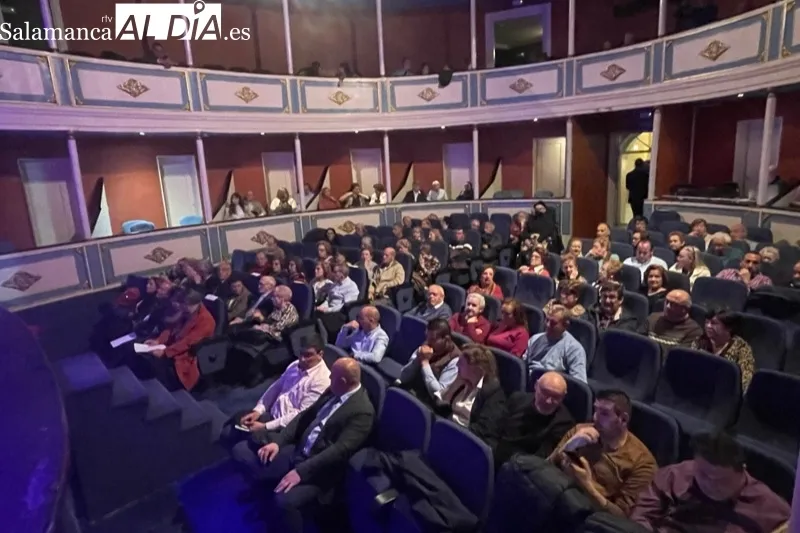 El Teatro Calderón acogía el pronunciamiento del Pregón de la Semana Santa 2023 en Peñaranda